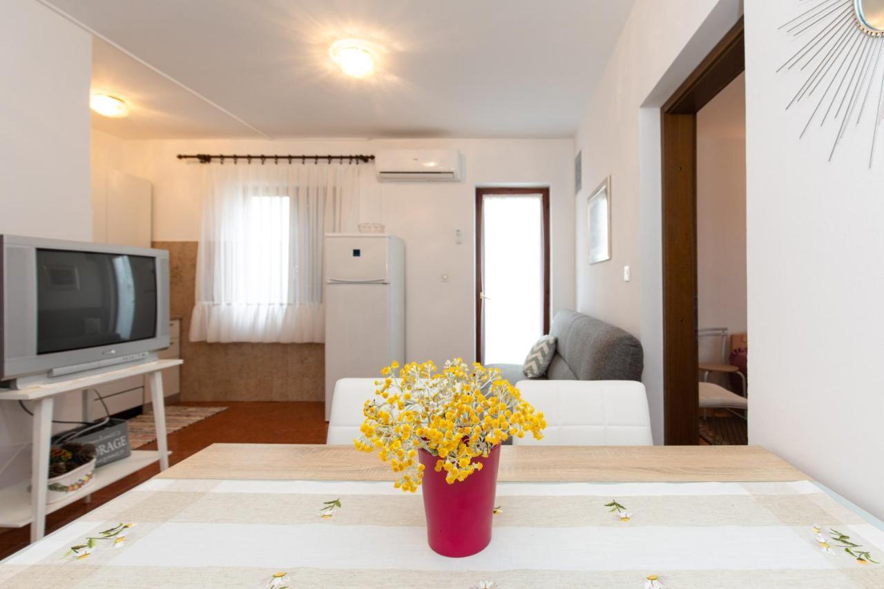 Apartment Drago *Cosy & Close To The Beach! Krk Town Extérieur photo