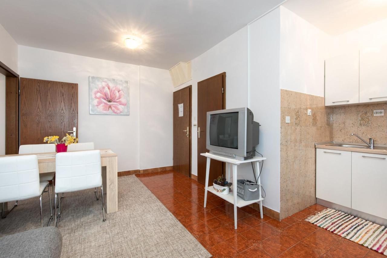 Apartment Drago *Cosy & Close To The Beach! Krk Town Extérieur photo